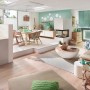 Wohnraum mit Paulmann YourLED ECO Stripe Basis-Set 3 m Warmweiß als indirekte Beleuchtung.