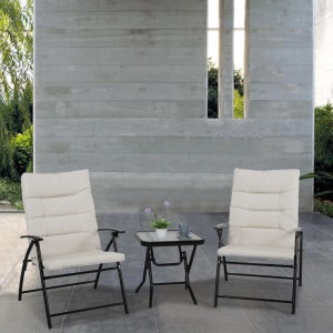 Svita Ventura 3-tlg. Gartenmöbel-Set mit Klappstühlen, Tisch und beigen Polstern.