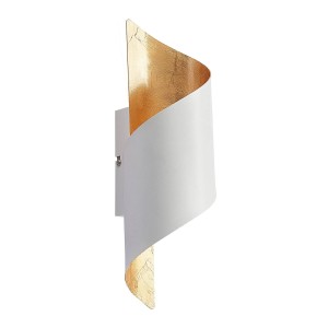 Weiße Lindby Wandleuchte Desirio mit goldfarbener Innenseite für Wohnzimmer.