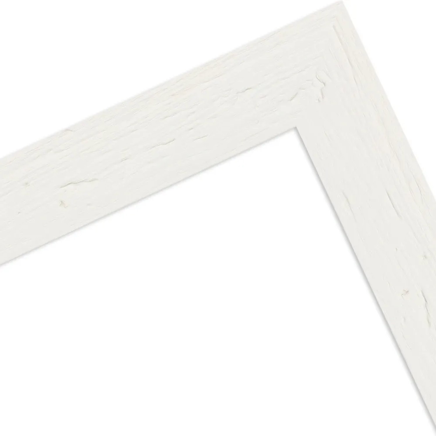 Detailansicht des weißen WANDStyle Bilderrahmens H750 aus Massivholz (10x15 cm) im Landhausstil.
