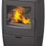 Dunkelgrauer Plamen Gusskaminofen Alberto 8,6 kW mit großer Sichtscheibe und loderndem Feuer.