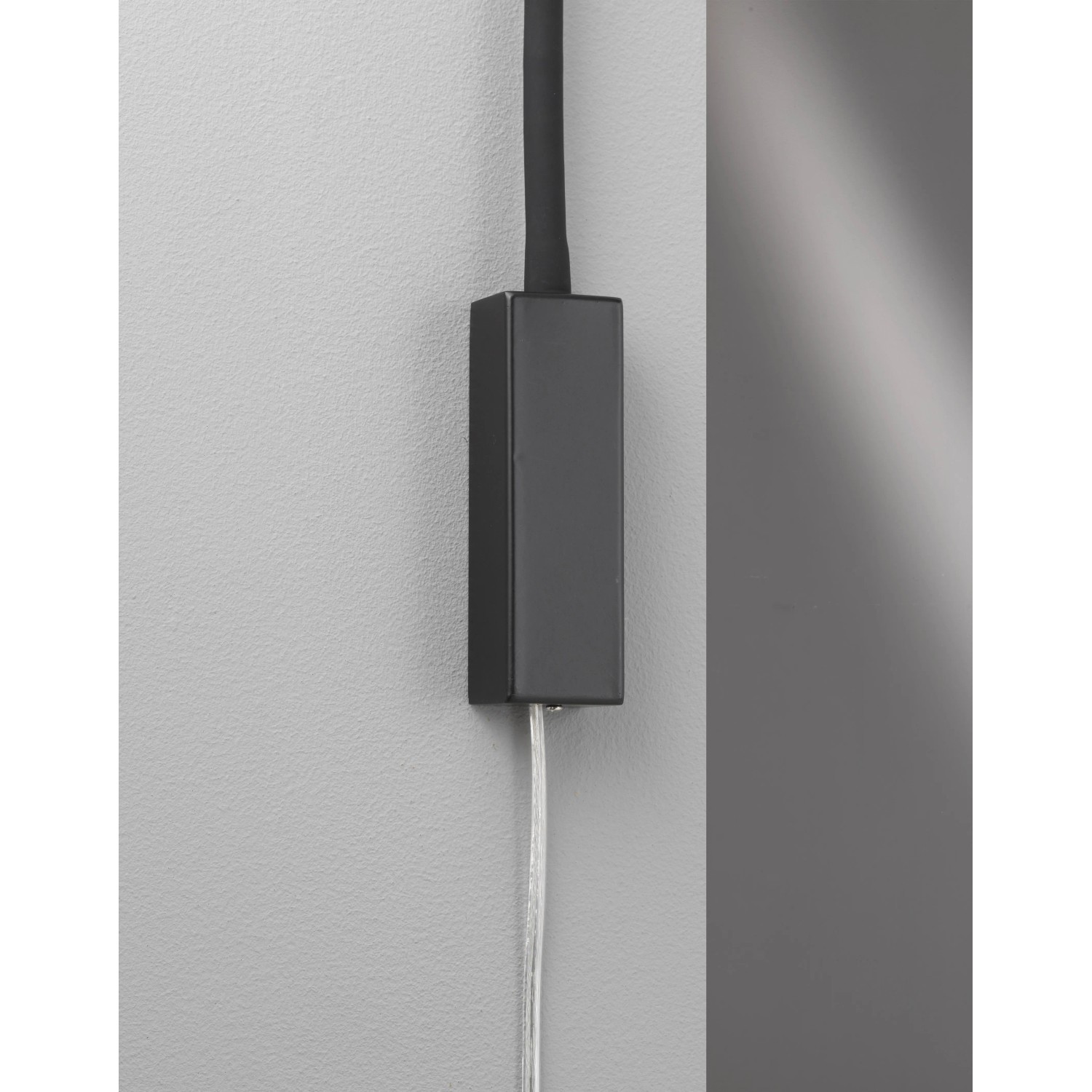 Schwarzer LED-Wandspot Fischer & Honsel Sten, flexible Leselampe für die Wand.