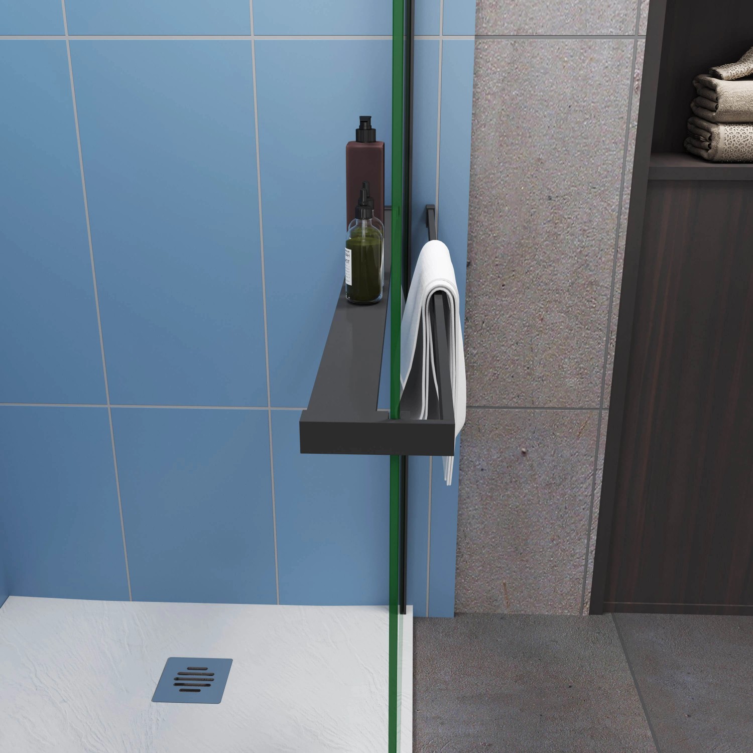 Schwarzes AICA Duschregal 140cm mit Handtuch und Pflegeprodukten an einer Duschwand.