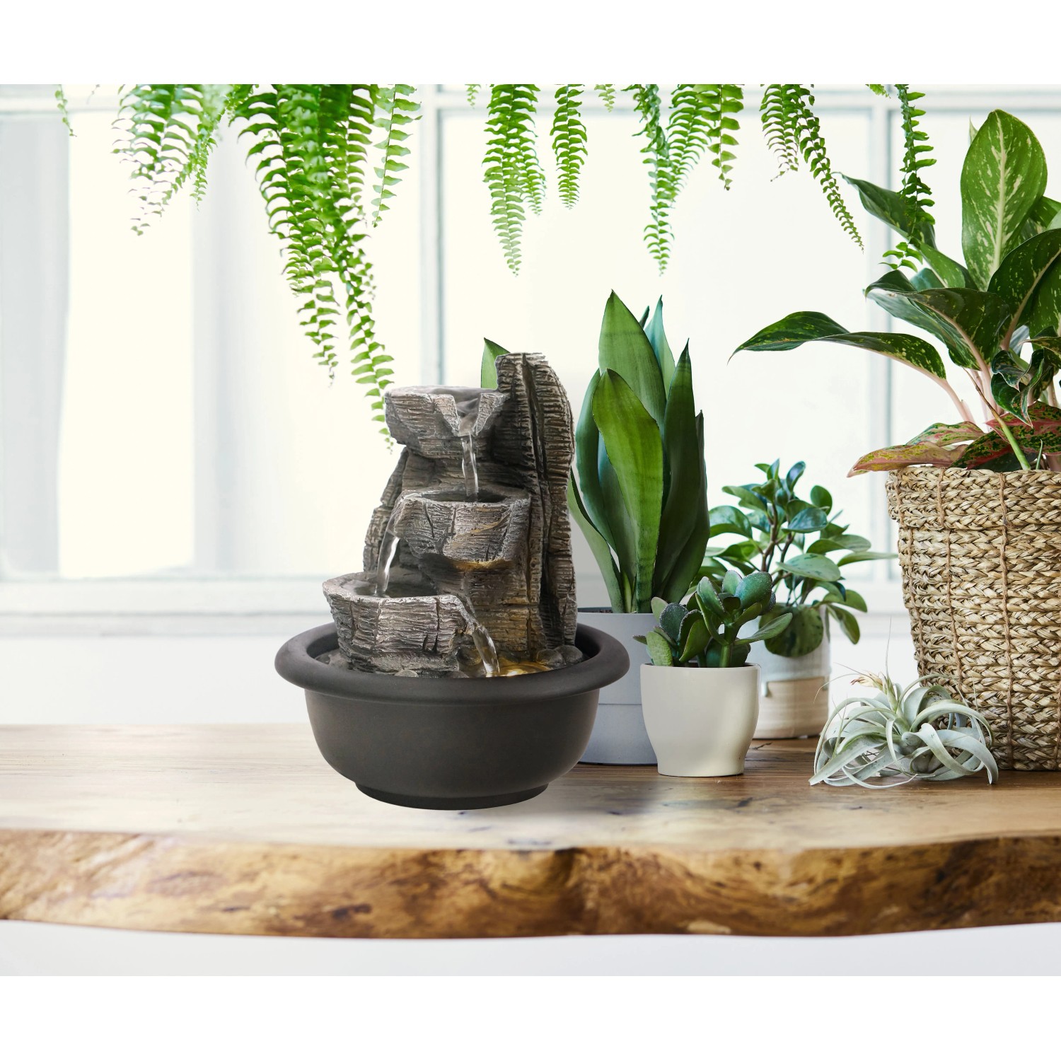 Globo Brunnen Fontana, 19 cm, schwarz matt. Zimmerbrunnen mit LED-Beleuchtung für entspannende Atmosphäre.