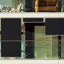 Schwarzes Peddy Shield Sonnenrollo aus HDPE am Balkon, 100x240 cm.