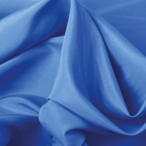 Blauer Bestgoodies Flächenvorhang Ellen, 3er-Pack, aus blickdichtem Stoff.