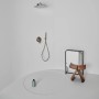 Ideal Standard Brauseschlauch Idealrain Atelier Idealflex 1750 mm in Silver Storm im modernen Badezimmer.