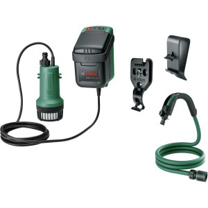 Bosch Akku GardenPump 18V-2000 Solo mit Zubehör zur Gartenbewässerung.