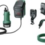 Bosch Akku GardenPump 18V-2000 Solo mit Zubehör zur Gartenbewässerung.