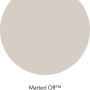 Farbfeld der ELLE DECORATION by Crown Wandfarbe Matted Off No. 517, matte, pudrige Nuance.