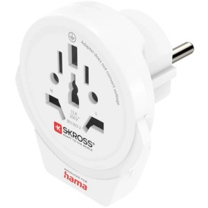 Weißer Hama Reiseadapter World to Europe mit USB-Anschluss für 2- und 3-polige Geräte.
