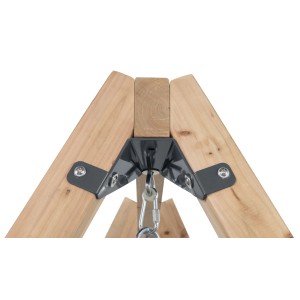 Detailaufnahme der Holzkonstruktion der Swing King Schaukel Ollie mit Metallverbindungen.