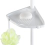 Wenko Teleskop-Duschecke Compact, weiße Ablage mit Seife und Badeschwamm.