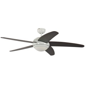 Weiß-wengfarbener Deckenventilator Melton 132 cm mit Beleuchtung und Fernbedienung.