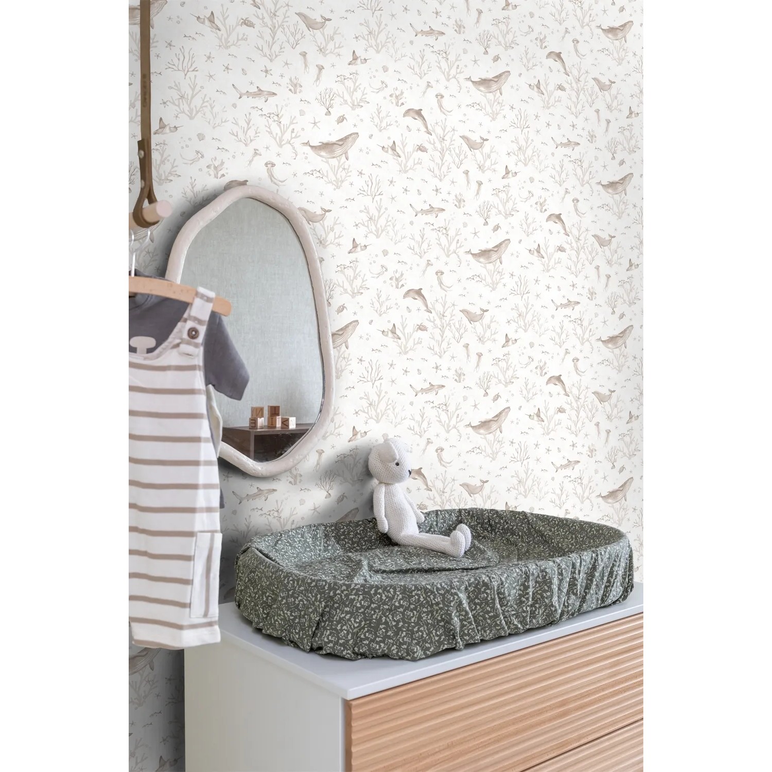 Beige ESTAhome Vliestapete Unterwasserwelt mit Walen, Delfinen, Korallen im Kinderzimmer. Dekorative Tapete.