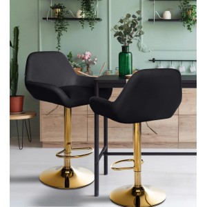 Zwei schwarze Barhocker Braga aus Kunstleder mit goldfarbenem Gestell in moderner Küche. Höhenverstellbar, drehbar.