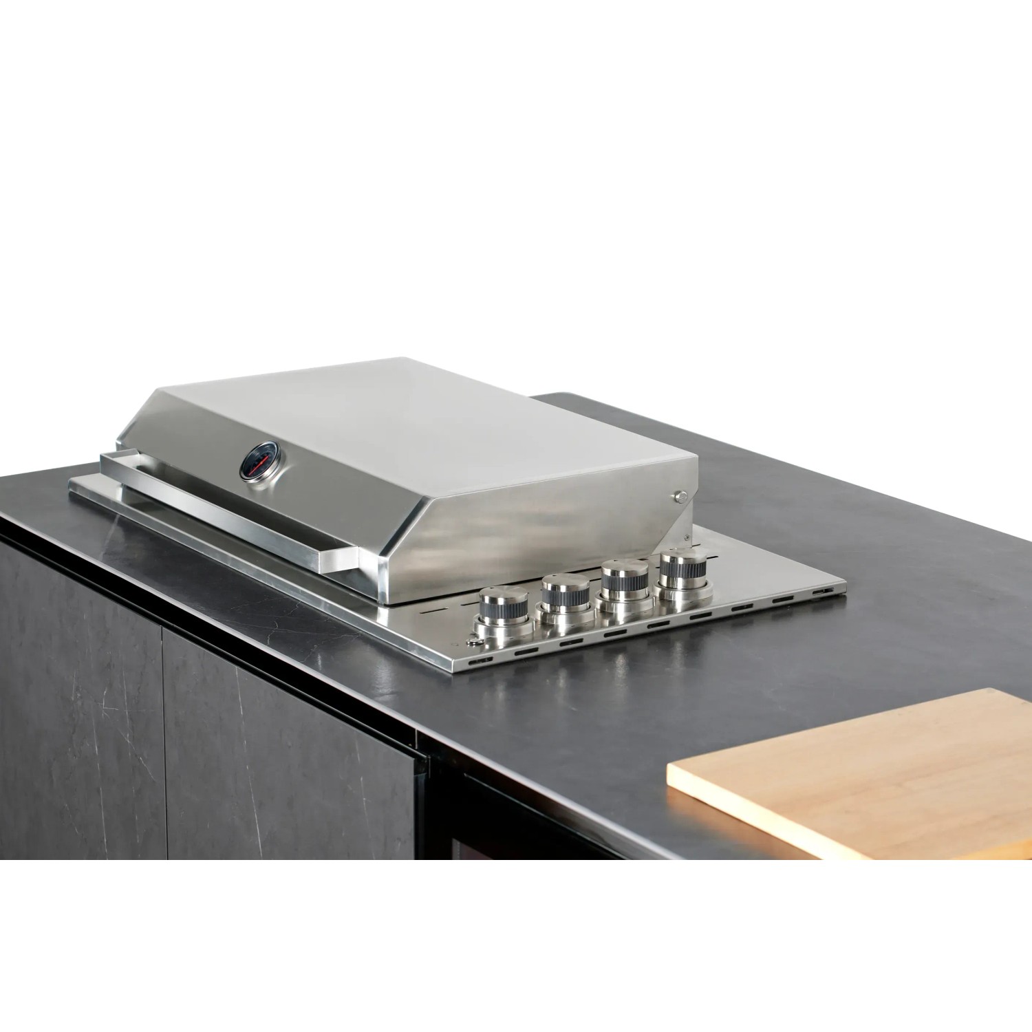 Detailansicht: Buschbeck Outdoorküche Derby mit Edelstahl Grillhaube und Bedienelementen.