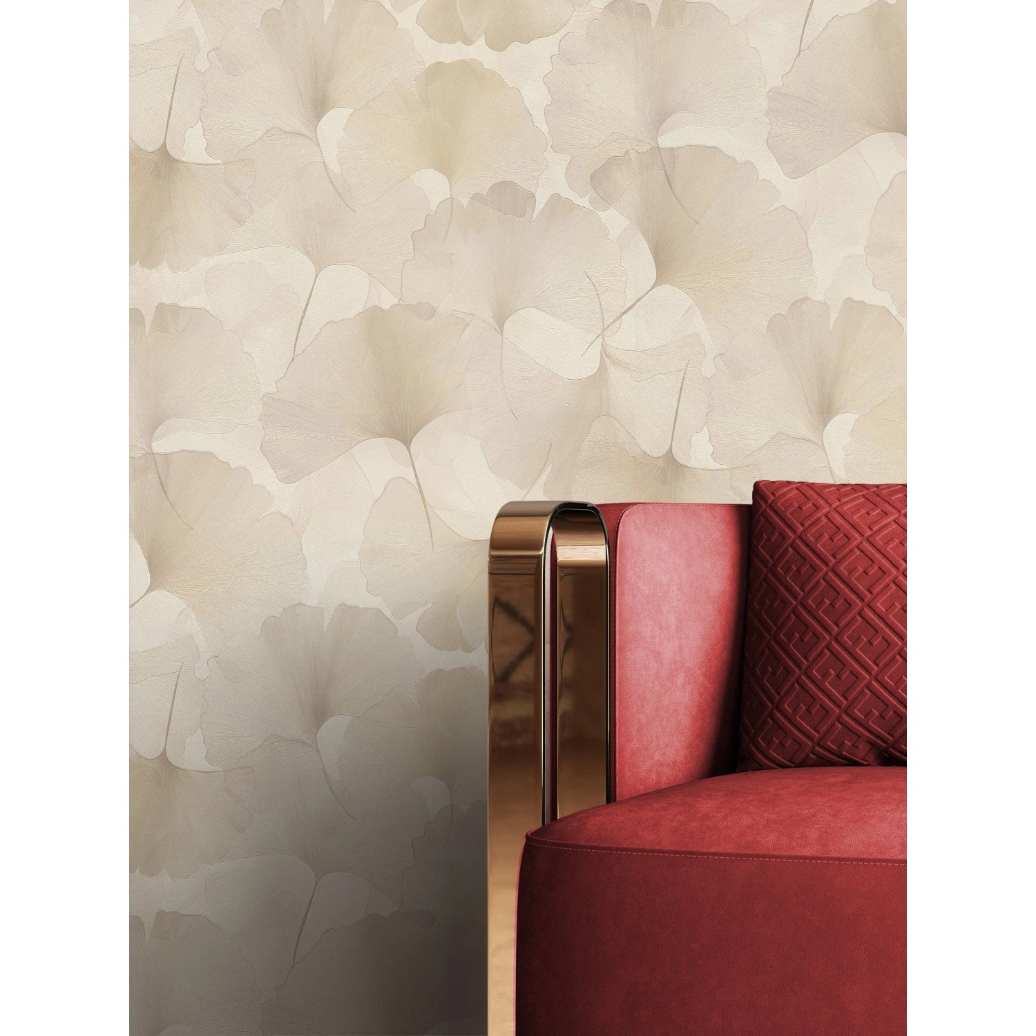 Strukturierte Newroom Vliestapete Druina Creme mit großen Ginkgo-Blättern in Naturtönen.