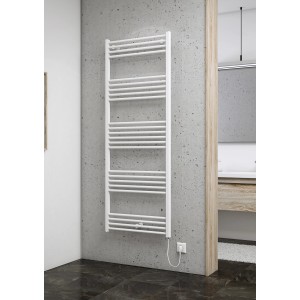 Weißer Schulte Handtuchwärmekörper (691 W) steckerfertig an Wand montiert.