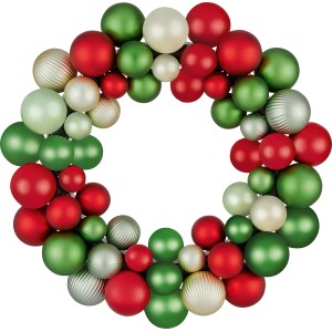 Weihnachtlicher Türkranz aus roten, grünen und weißen Christbaumkugeln, Ø 35 cm.