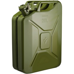 Grüner Benzinkanister aus Metall mit 20 Litern Fassungsvermögen.