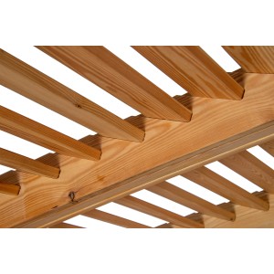 Gaspo Beschattungselement aus Lärche für Pavillon Almsee, Detailansicht der Holzlamellen.