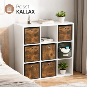 Sekey Aufbewahrungsboxen in Holzoptik im weißen Kallax Regal. Faltbare Stoffboxen mit Griff für Ordnung im Kinderzimmer.