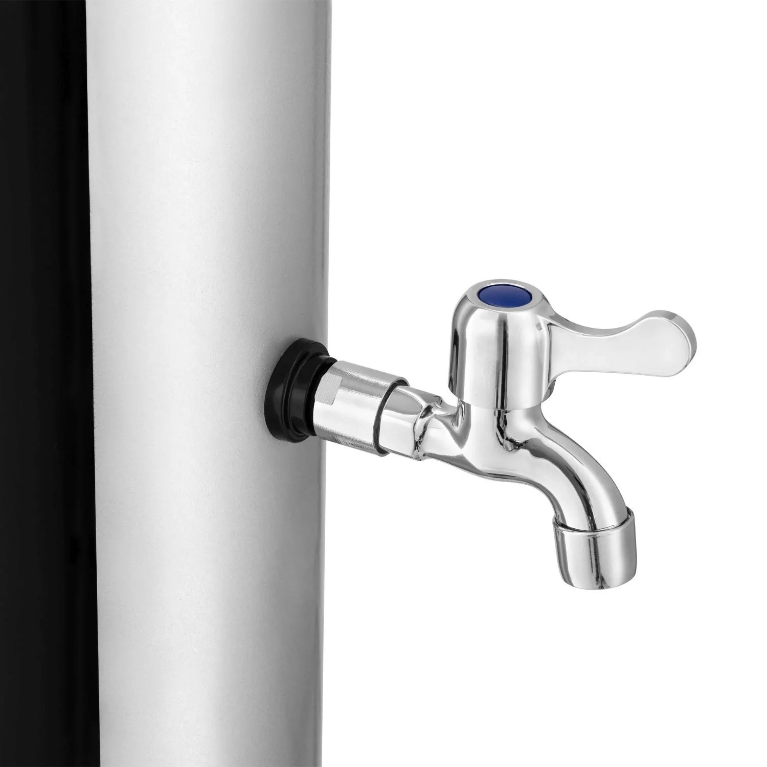 Detailaufnahme der Fußdusche an der Juskys Solardusche Victoria 40 Liter.