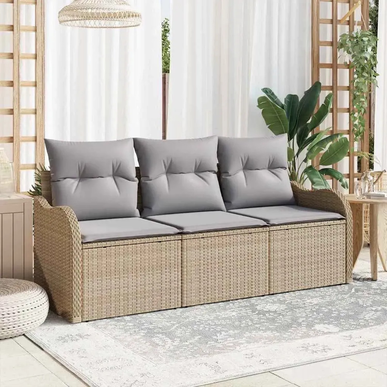 Beiges 3-tlg. vidaXL Garten-Sofa-Set aus Poly Rattan mit grauen Kissen und Stauraum.