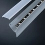 Graues Paulmann Corner Profil (2 m) mit LED-Streifen und Abdeckung für indirekte Beleuchtung.