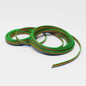 5m 4-adrige Kupferlitze, grün, mit farbigen Adern für RGB-LEDs. Flaches Installationskabel für einfache Verlegung.