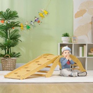 AIYAPLAY 4-in-1 Klettergerüst mit Rutsche für Kinder, aus Holz, mit Kind.