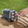 Gardena Wasserverteiler automatic mit 6 Ausgängen und angeschlossenen Gartenschläuchen.