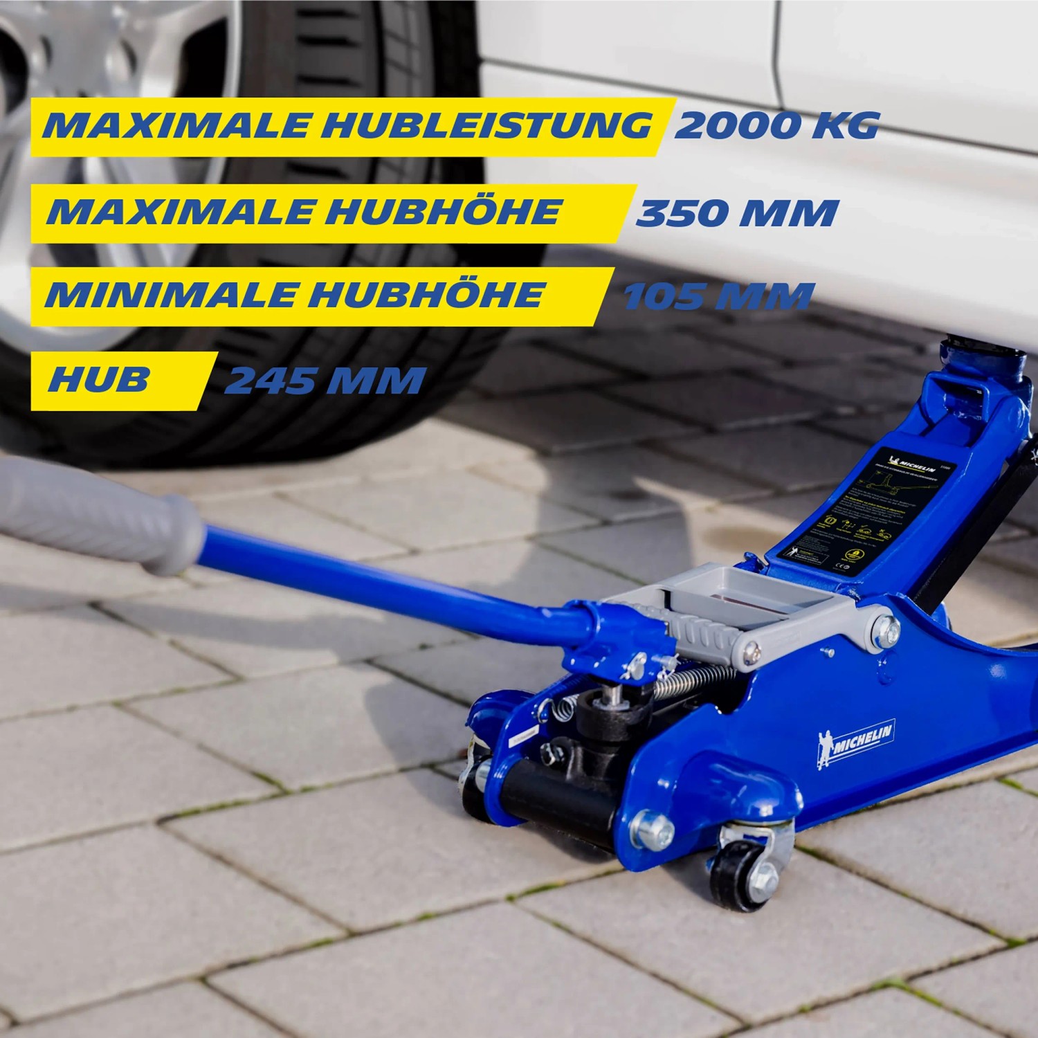 Michelin Hydraulik-Wagenheber, 2000 kg Tragkraft, blaue Ausführung unter einem Auto.