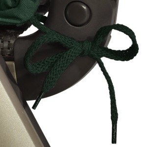 Detailaufnahme: Dunkelgrüne Befestigungsschnur der Beautissu Hochlehner Gartenstuhlauflage.
