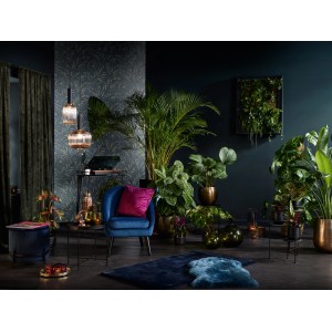 Pendel-Deckenleuchte Midnight Mystery Rauchglas (Ø 13cm) im Wohnraum mit Sessel und Pflanzen.