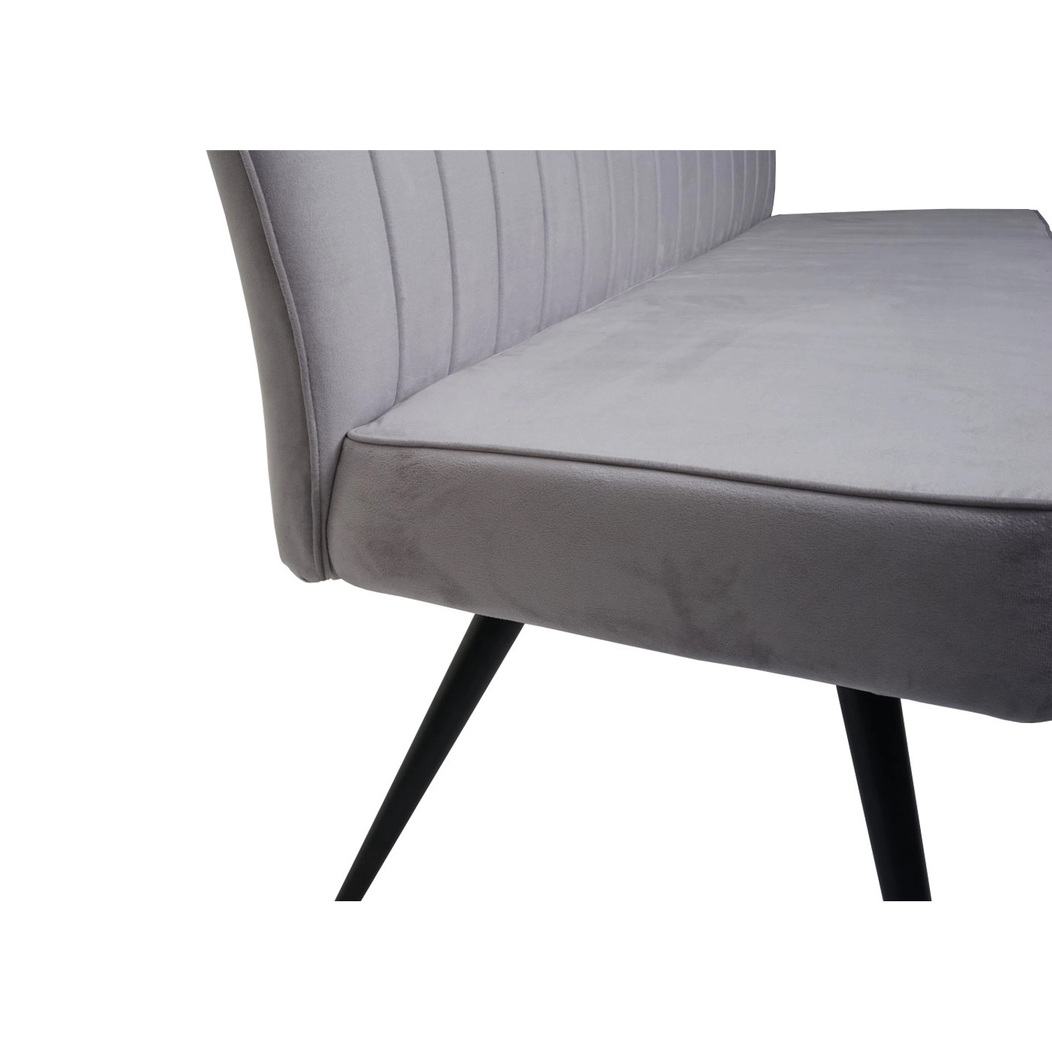 Detailansicht: Hellgraue 3-Sitzer Bank aus dem MCW Esszimmer-Set K16 mit schwarzen Metallfüßen.