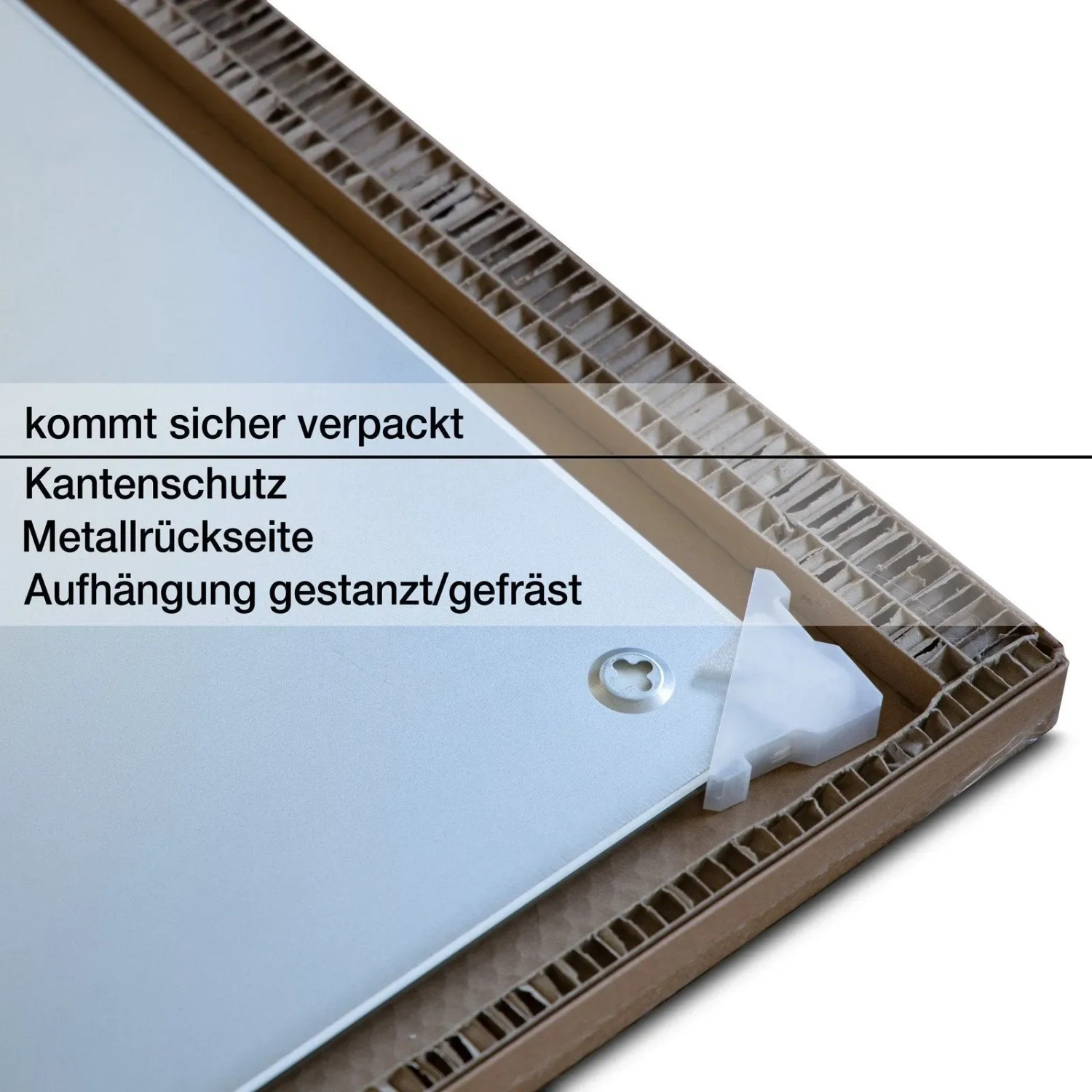 Verpacktes, rahmenloses Glas Whiteboard (120x120 cm) mit Kantenschutz und Montagevorrichtung.