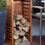 Dobar Kaminholzregal aus Kiefernholz, braun lasiert, mit Holz gefüllt. Ideal für Kaminholz.