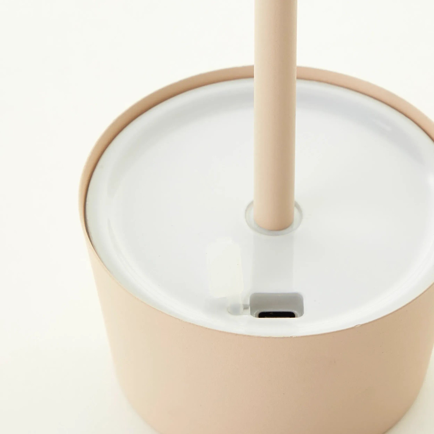 Detailaufnahme: Beige Akku-Tischleuchte Jona, 25 cm, für Innen & Außen.