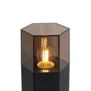 Schwarze QAZQA Außenleuchte Denmark mit Rauchglas, sechseckig, 30 cm hoch.