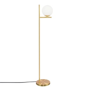 Goldene Stehlampe mit schlankem Metallschaft, rundem Fuß und weißem Glaskugel-Schirm. Vintage-E27-Design für Innenleuchten.