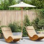Cremeweißer vidaXL Gartenparasol mit Bambusstange, quadratisch, spendet Schatten auf Terrasse mit Liegen.