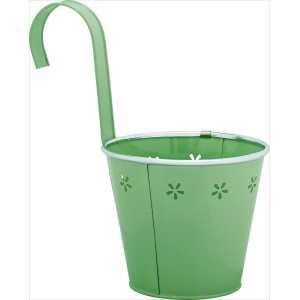 Grüner Hänge-Übertopf aus Metall mit Blumenmuster für Balkon und Terrasse.