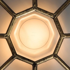 ARTE LAMP LED Deckenleuchte aus Metall, bronzefarben mit weißem Glasschirm.