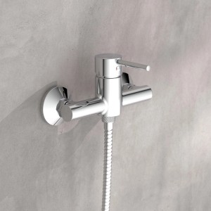 Schütte Duscharmatur Laurana Chrom, elegante Badarmatur mit Brauseschlauch.