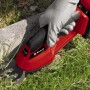 Einhell Akku-Grasschere GC-CG 18/1 Li-Solo beim Rasenkantenschnitt.