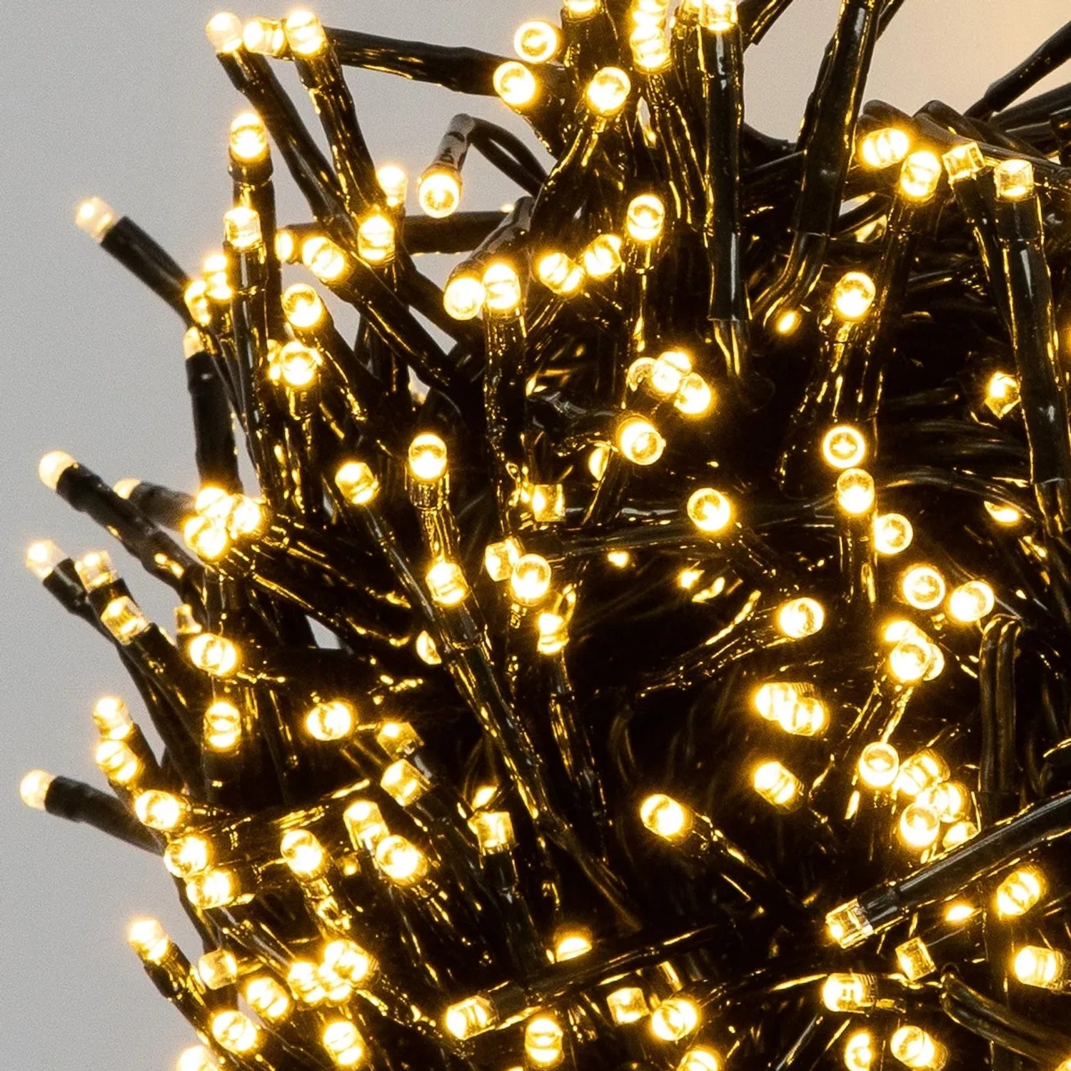 Warmweiße ECD Germany LED Büschel Lichterkette, 3000 LEDs für Weihnachtsbeleuchtung.
