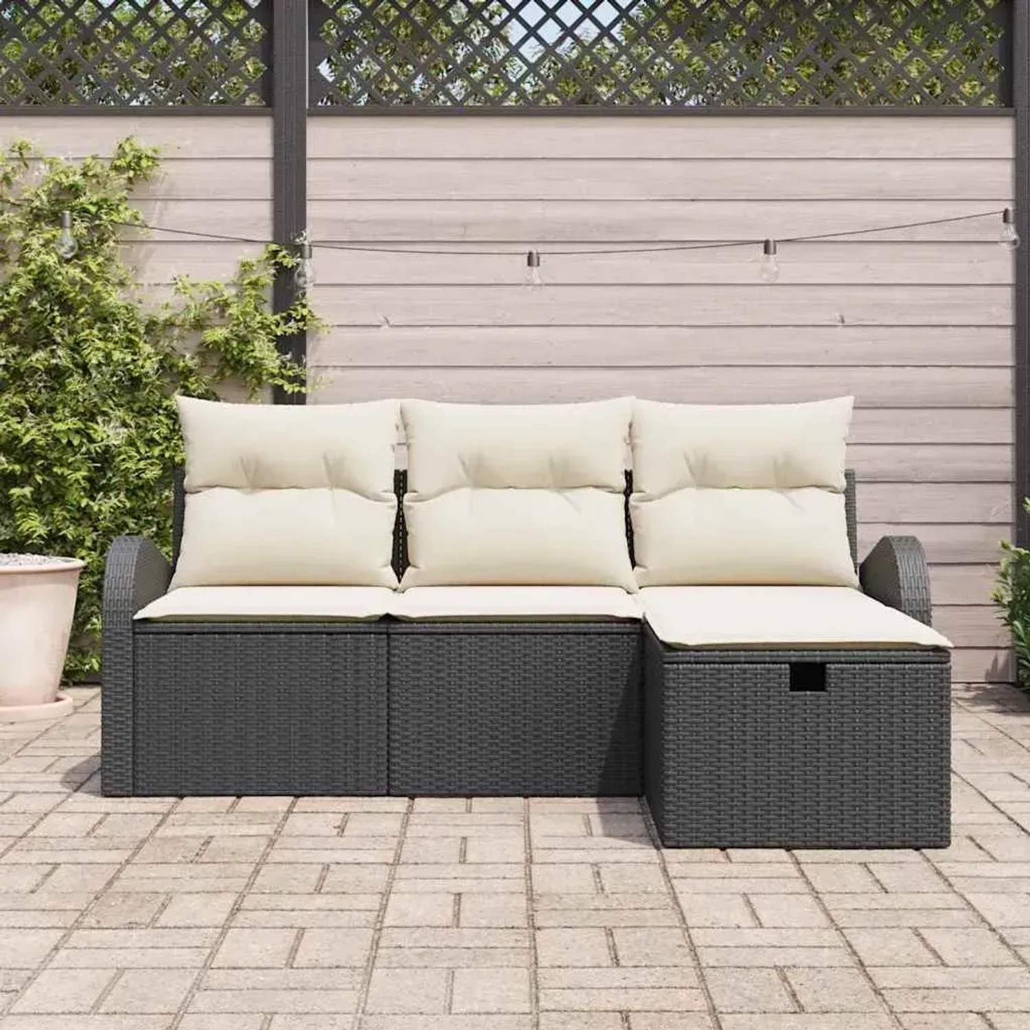 Schwarzes vidaXL Garten-Sofa-Set aus Rattan mit Kissen, 4-teilig. Gartenmöbel für Terrasse und Garten.
