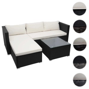 Schwarze 3-teilige Poly-Rattan Gartenmöbel-Garnitur mit L-Sofa und Couchtisch, cremefarbene Kissen.
